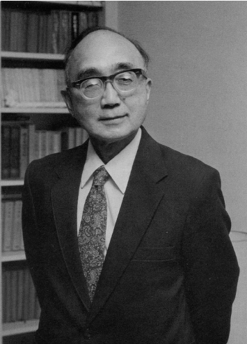Photograph of Kenkichi Iwasawa.